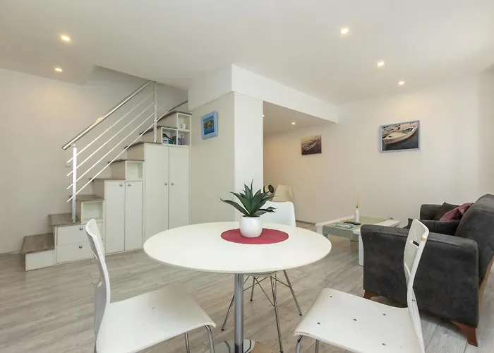 Lejlighed Alpha Loft 1br In Center